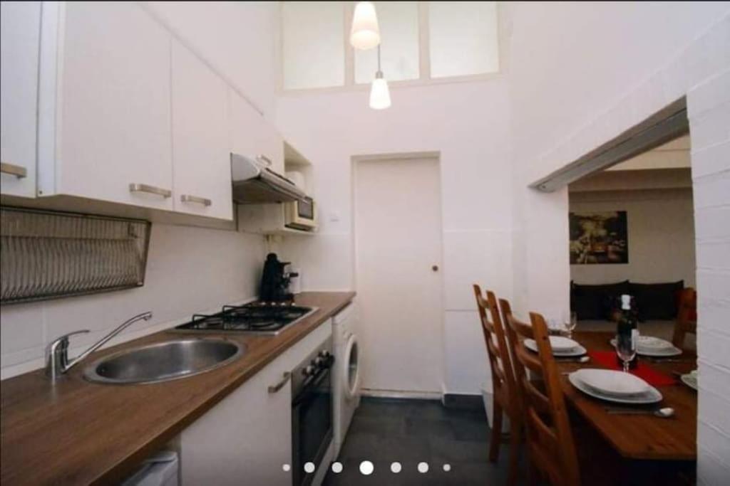 Gallery Flat In Party District 부다페스트 외부 사진